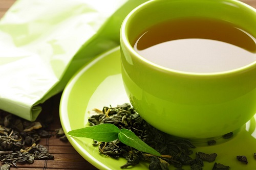 Now Foods Theanine съдържа екстракт от зелен чай без кофеин.